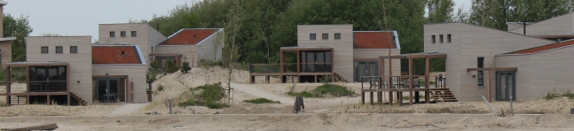 Barendrecht-Elektra b.v. installeert villa’s en beachclub project Punt West te Ouddorp (incl. fotopagina!)